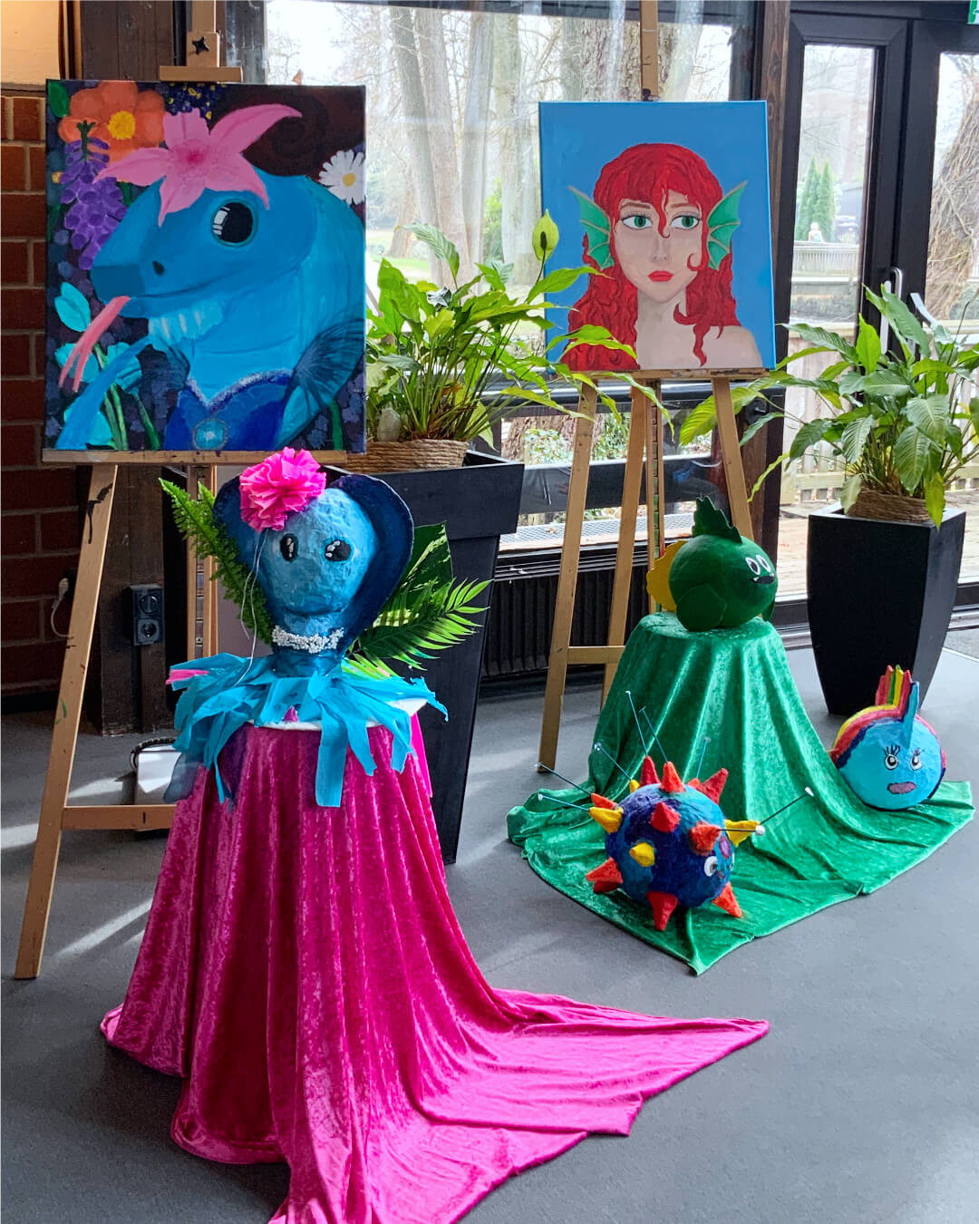 Ausstellung Malklassen der Heidekreis-Musikschule in der Bibliothek Waldmühle Soltau